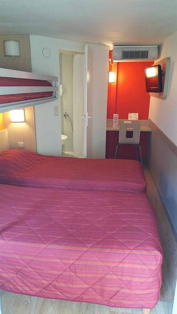 Premiere Classe Lyon Est Aeroport Exupery